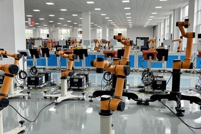 引领技术突破，推动产业规模化发展——遨博机器人在智能机器人研发领域的探索与实践